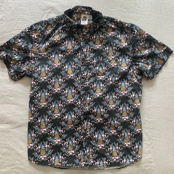 Kennington Los Angeles Pineapple Hawaiian SS Shirt - Picture 1 of 5